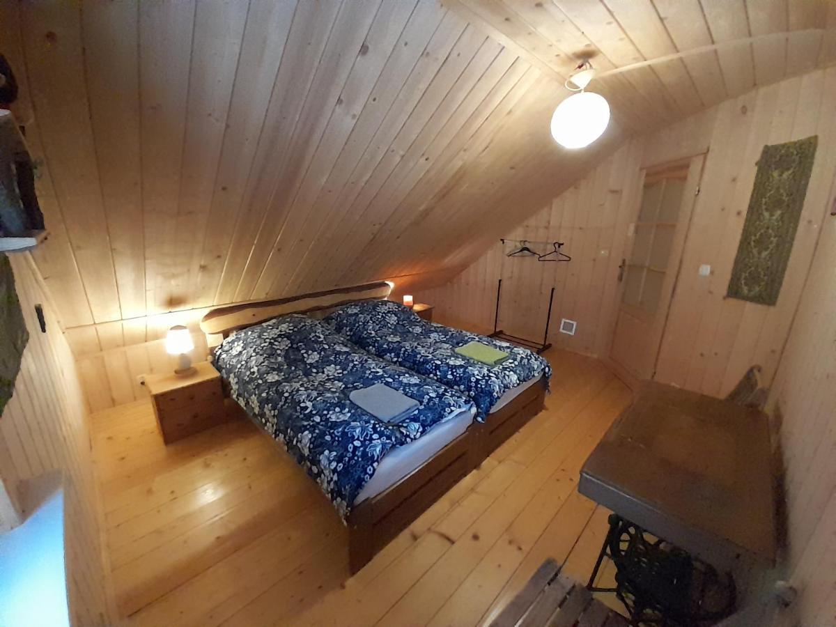 Pod Bieszczadem Villa Jasliska Kültér fotó